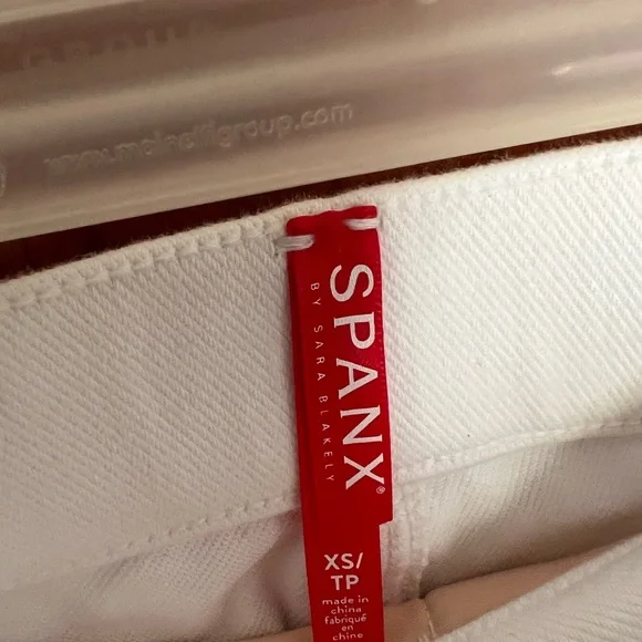 Spanx skinny jeans. Xs white - Picture 3 of 3